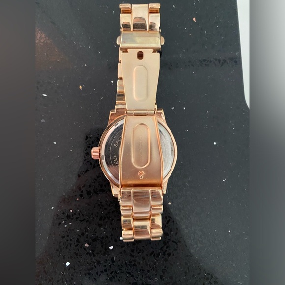 BRAND NEW MICHAEL KORS ROSE GOLD WATCH WOMENS - Picture 2 of 5